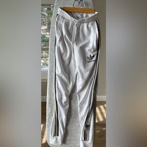 adidas Originals Chile 20 Men's Track Pants White Lightweight Pocket HD8290